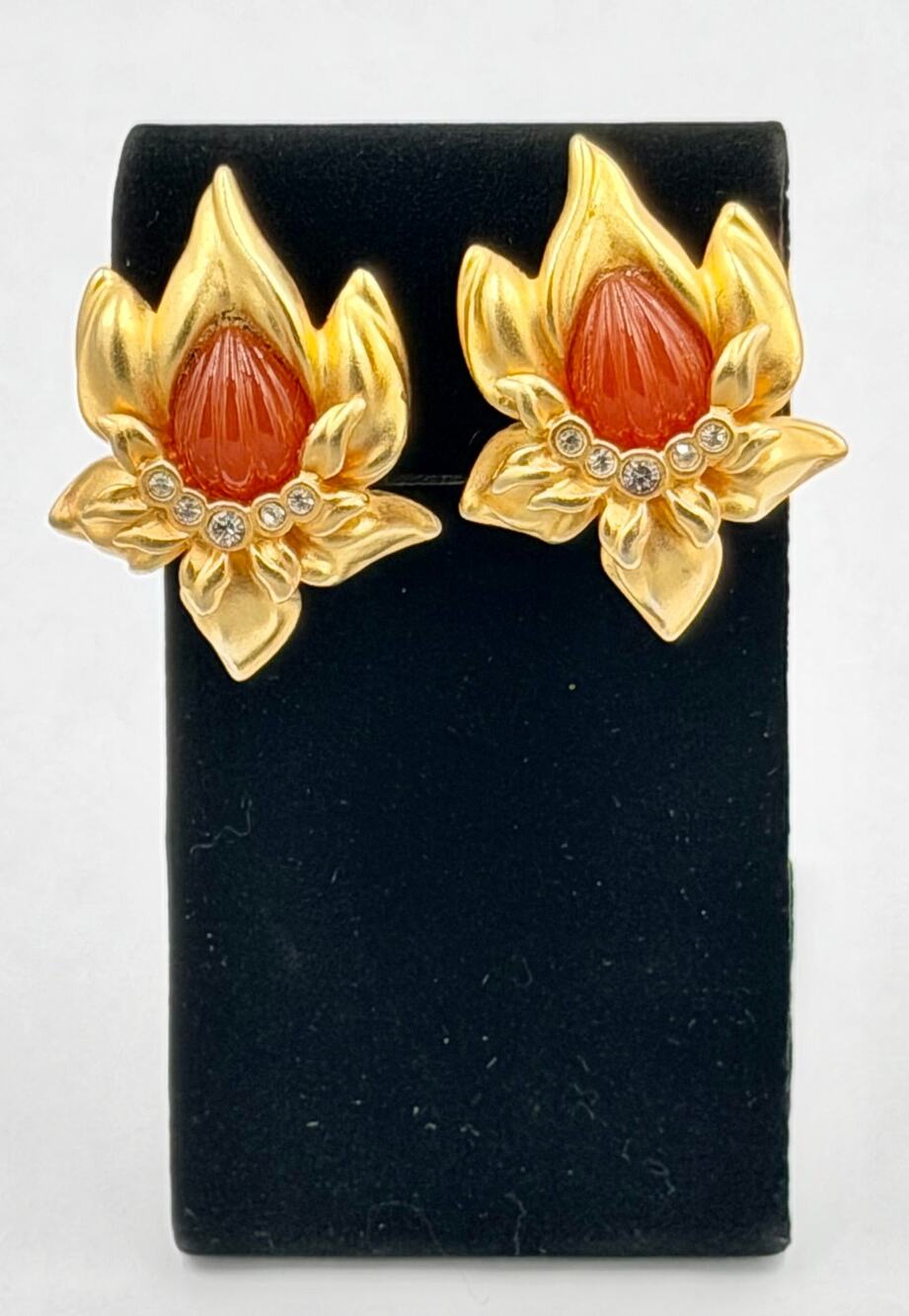 Vintage JESARA Glass Cabochon & Rhinestone Flower Gold-Plated Clip-On Earrings